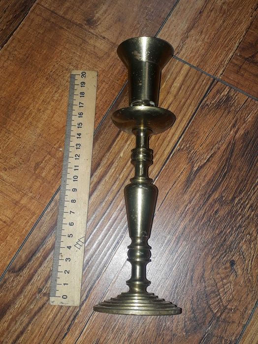 Продам подсвечник латунный старинный