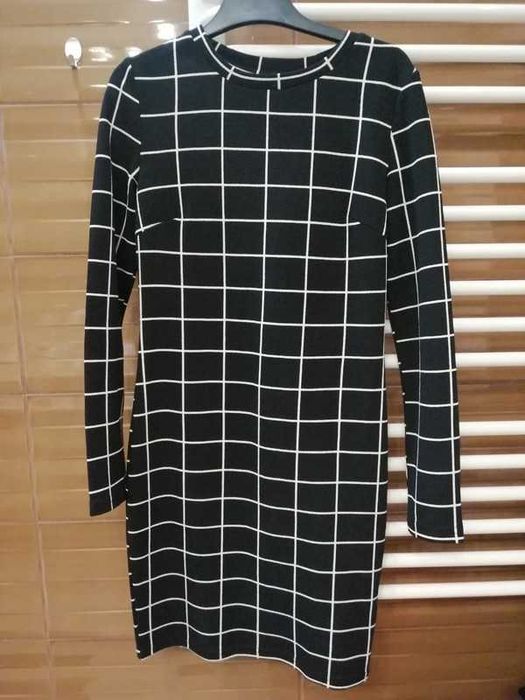 Sukienka w kratę