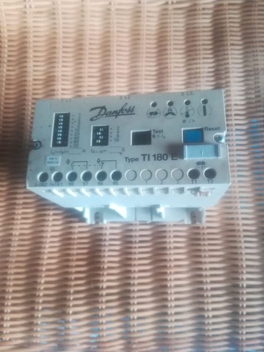 Przekaźnik termiczny Ti180e Danfoss do silników indukcyjnych 180A