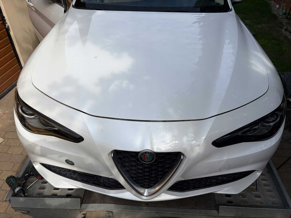 Капот в Цвет Alfa Romeo Giulia розборка альфа ромео джулия