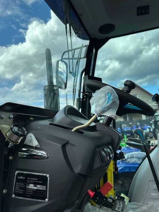 Мінітрактор Файтер Т-504СRD з кабіною – купити з доставкою по Україні