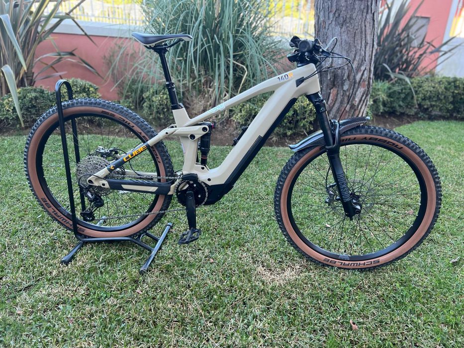 Cube Stereo Hybrid 140 Race