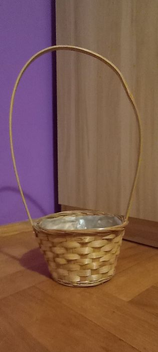 Dwa koszyki prezentowe, koszyki ozdobne