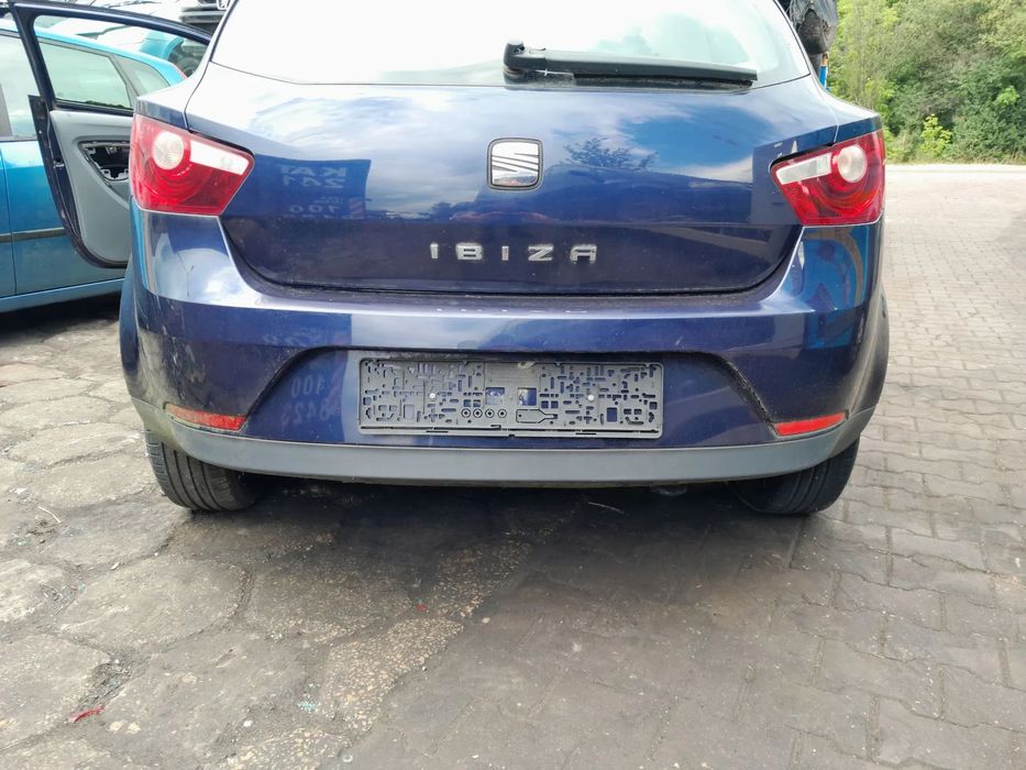 Zderzak tylny SEAT Ibiza IV 3D 08-17r. LW5U