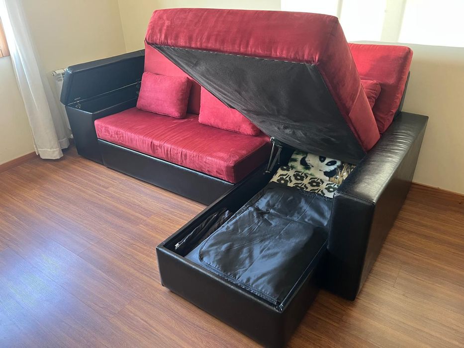 Sofá como novo preto e vermelho