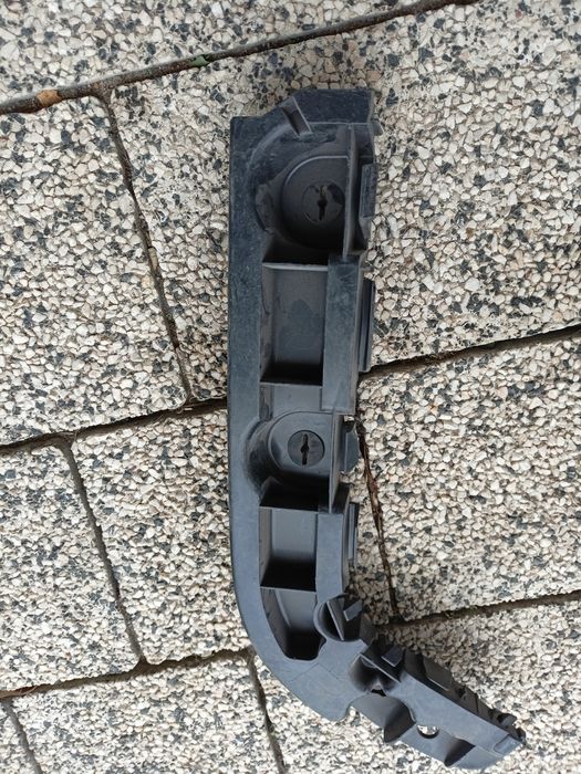 Renault Latitude ślizg zderzaka prawy przód przedni Mocowanie