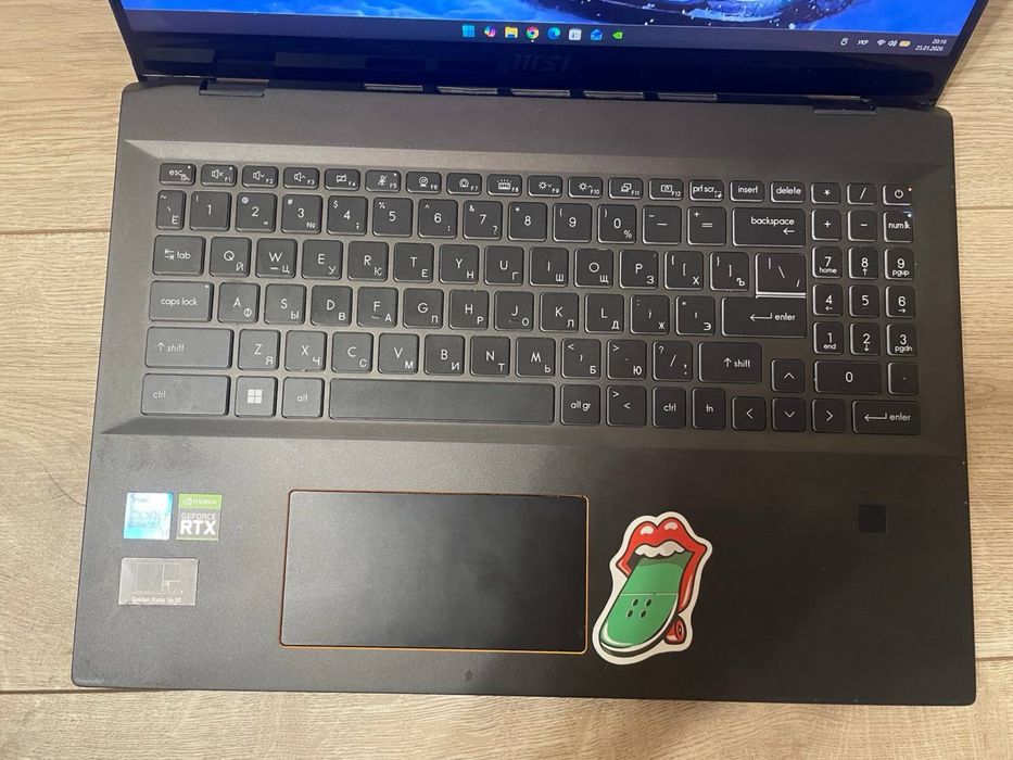 Ігровий ноутбук MSI E16Flip