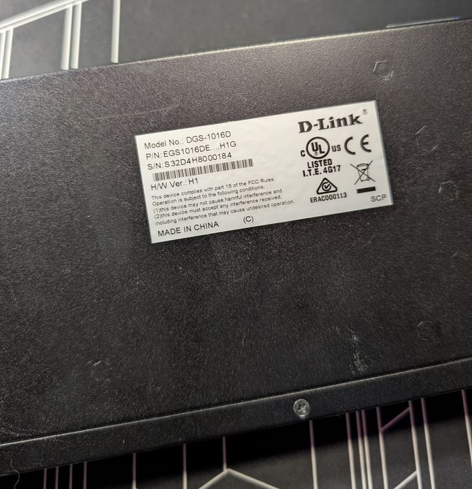 D-Link DGS-1016D Network Switch64740676514306124