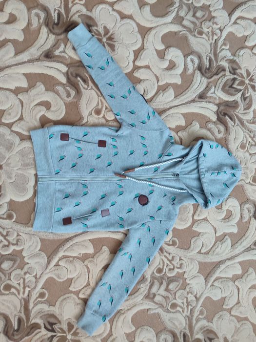 Теплые  кофты для девочки