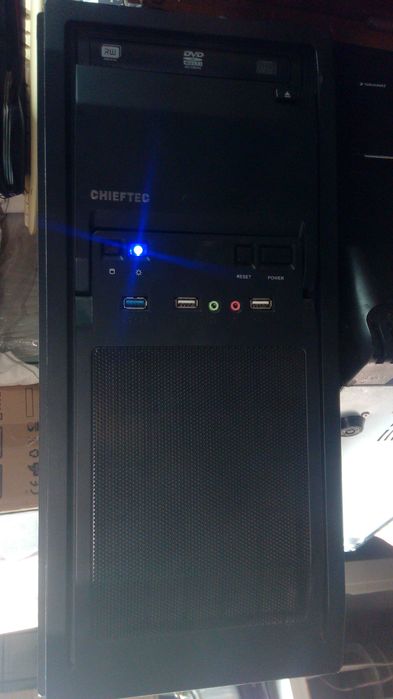 комп'ютер на Core i5