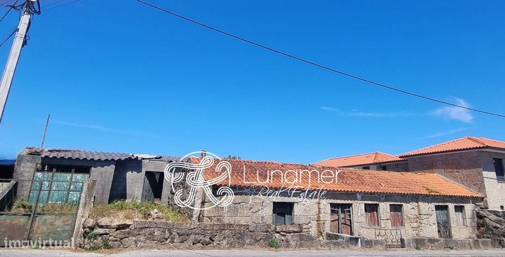 Moradia devoluta em Cruz