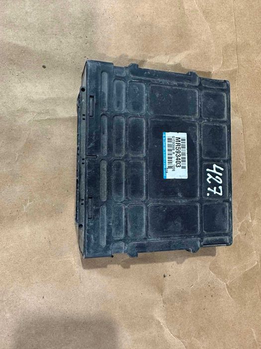 Блок управления коробки mitsubishi pajero wagon lll 3,2did MR593403