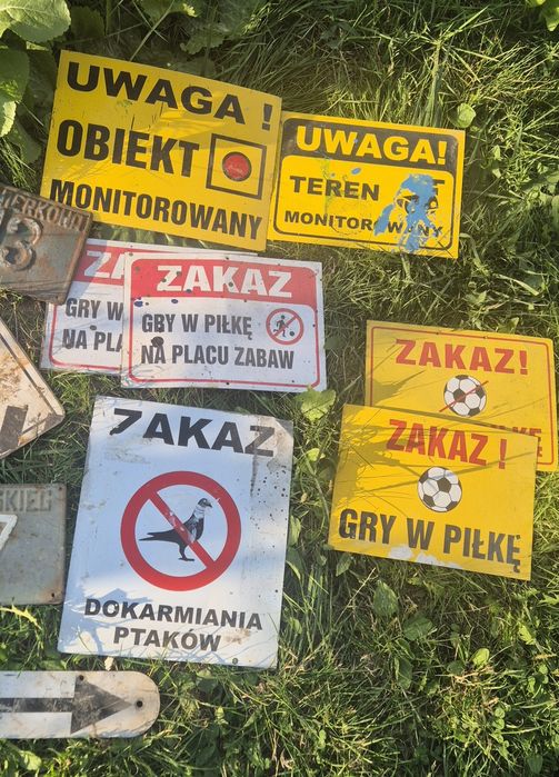 Wyprzedaż tablica ostrzegawcza emalia i malowana szyld prl