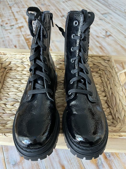 Ботінки rieker 39 рр ,нові  (дефект)