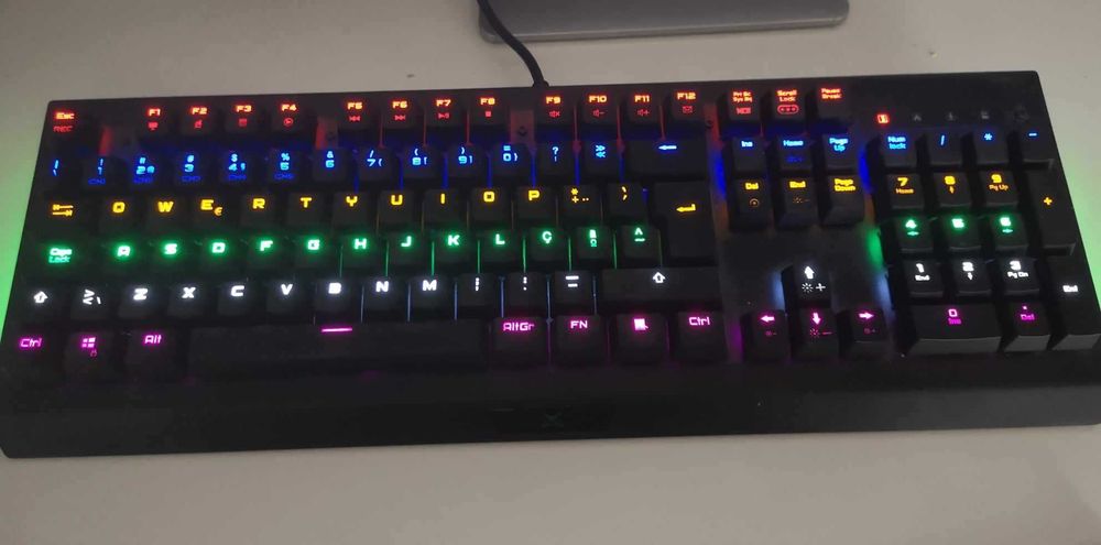 Teclado Gaming Matrix Predator, COMO NOVO!