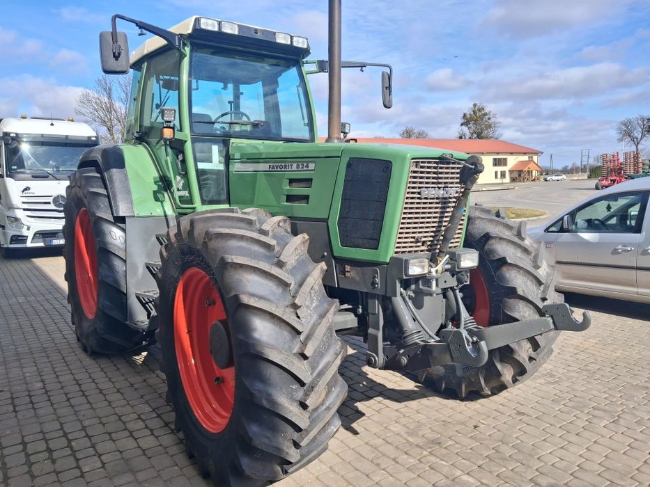 Fendt favorit 824
