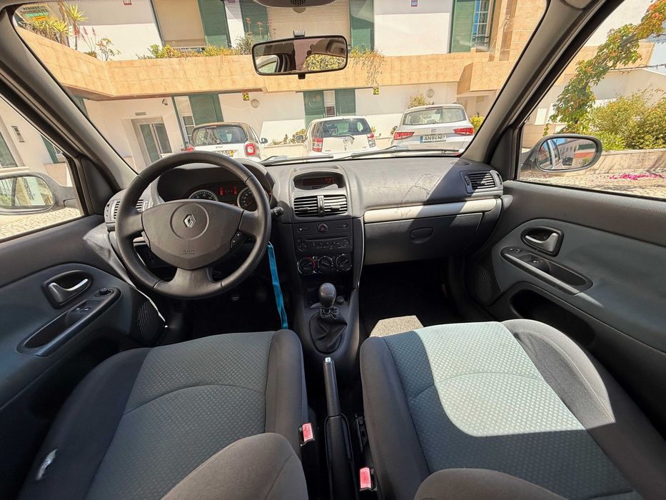 RENAULT CLIO 1.2 16V – Extreme - 2005 - c/Ar Condicionado