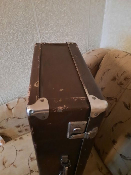 Продам  чемодан СССР.
