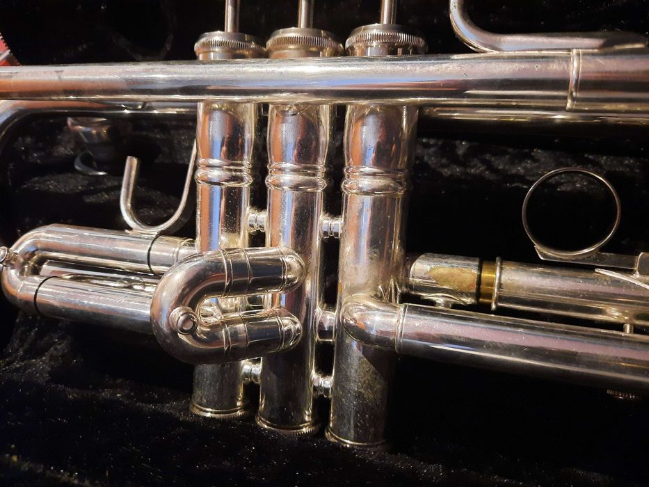 Trompete Vincent Bach TR305