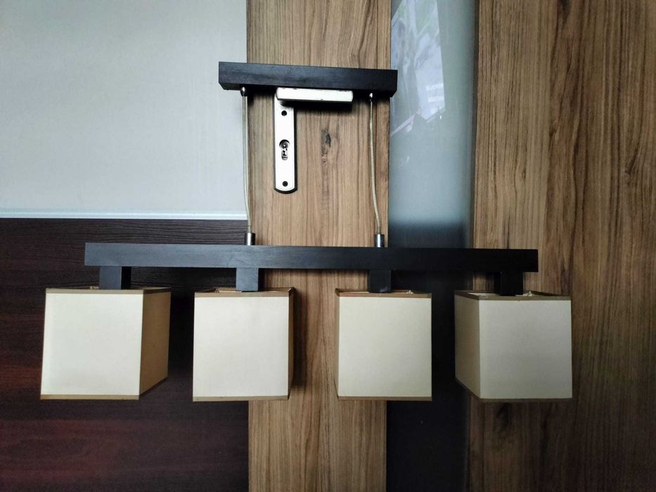 Lampa sufitowa 4 klosze
