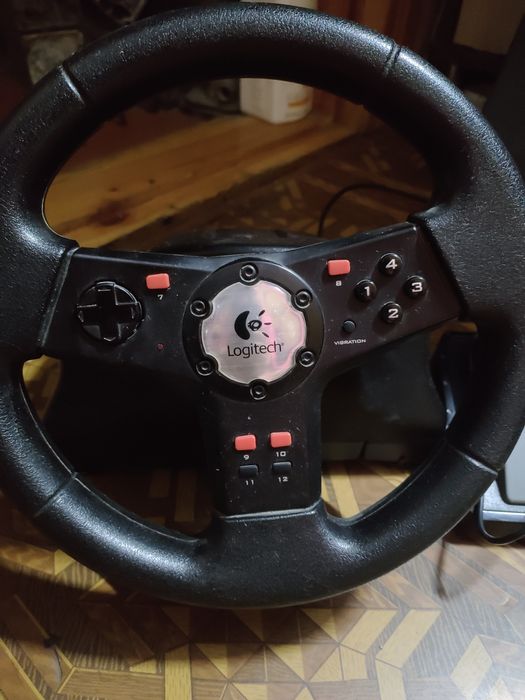 Logitech руль б/у