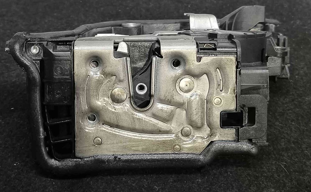 Fechadura / Fecho Porta Esquerdo 747768502 - BMW 5 Touring