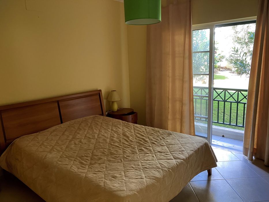 Apartamento T2 para arrendamento anual