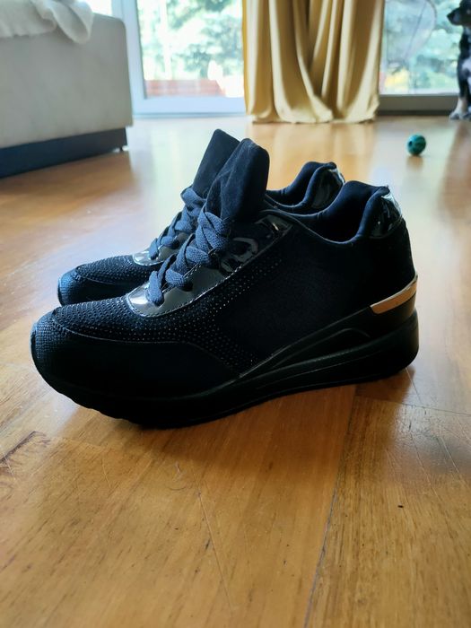 Buty sneakersy HEAD AND HEELS nowe 38