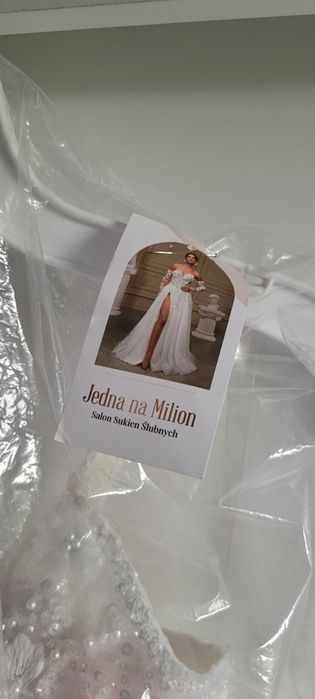 Na sprzedaż suknia ślubna