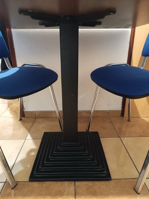 Stoły do lokalu gastronomicznego