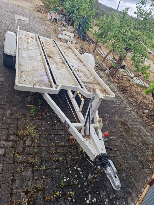 Reboque porta carros com matricula propria