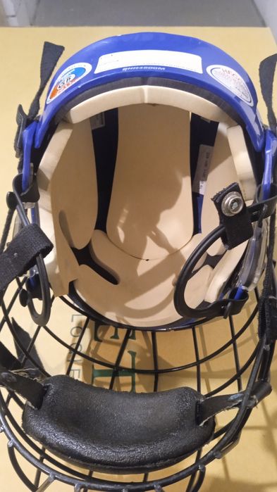 Kask hokejowy Bauer z kratą