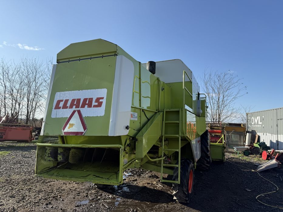 Комбайн зернозбиральний Class Dominator 76