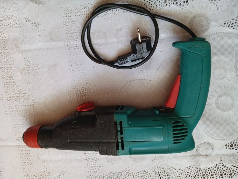 Перфоратор Makita