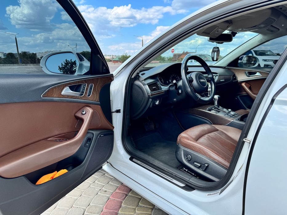 Продам автомобіль Ауді А6С7 3.0 бензин