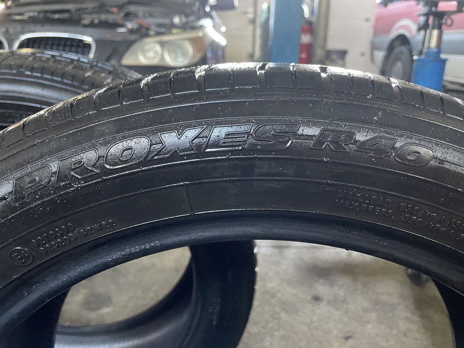 Opony Toyo 215/50 r18