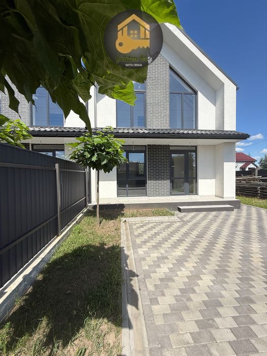 Продам Будинок 110м2, земельна ділянка 4 сотки, Центр с.Гора,15кмКиїв