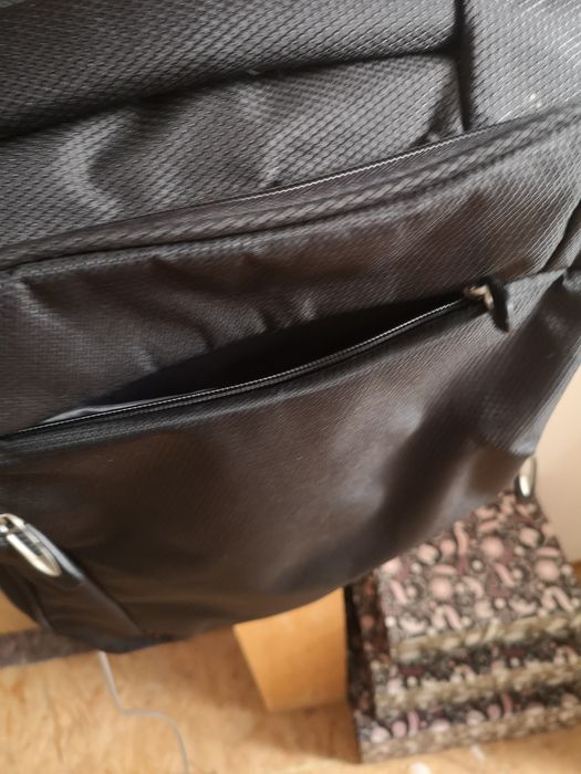 Mała torba podróżna, walizka do samolotu
