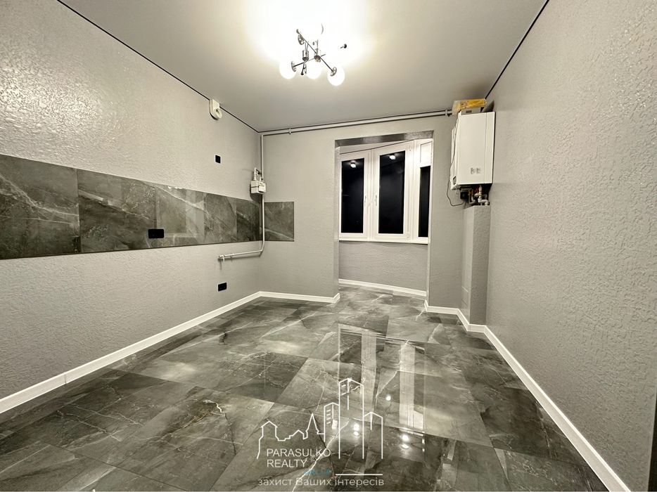 Продам новеньку 1-кімнатну квартиру в обжитому будинку!