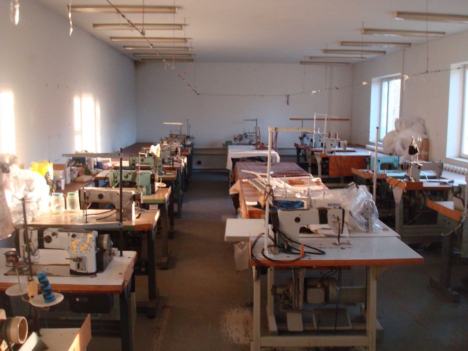 Продам, Швейный цех (частный дом)  460 м.кв. пгт Бабаи, Харьков.