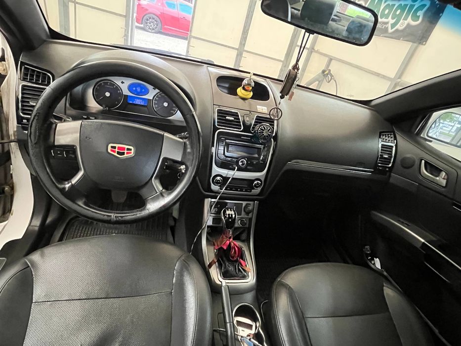 Geely emgrand 7