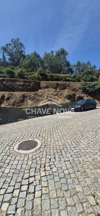 Terreno em Gondomar – 1100m² com vista rio Douro