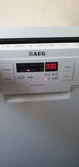 Maquin de lavar a loiça AEG