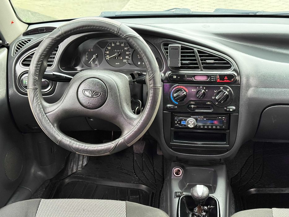 Продам DAEWOO ЗАЗ- LANOS 2003р 1.3 газ-бенз 4-пок