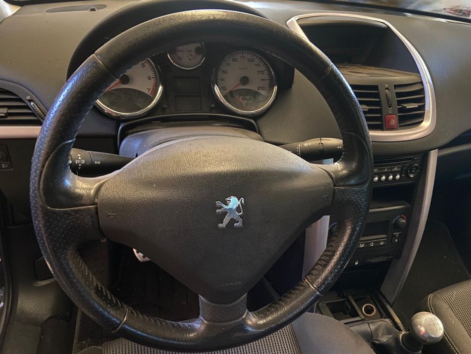 Peugeot 207 para peças