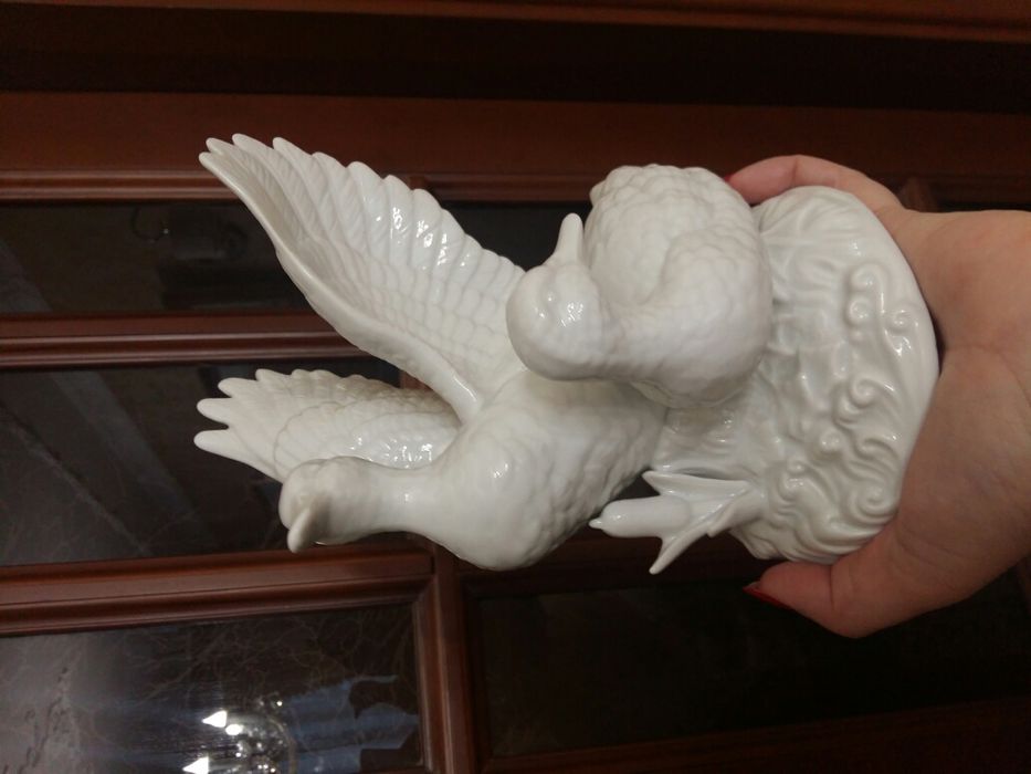 Статуэтка фарфоровая утки