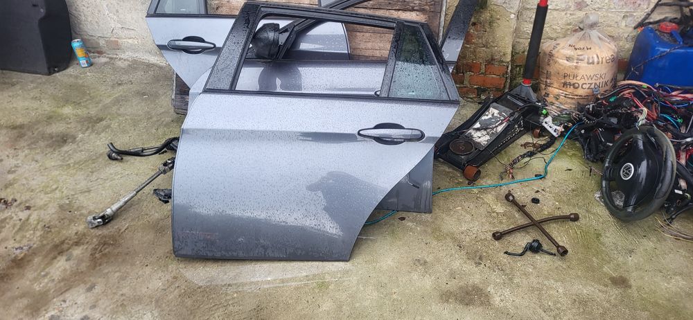 Maska BMW E 91  kolor  Sparkling grapphite A 22/7 Drzwi błotniki lampa