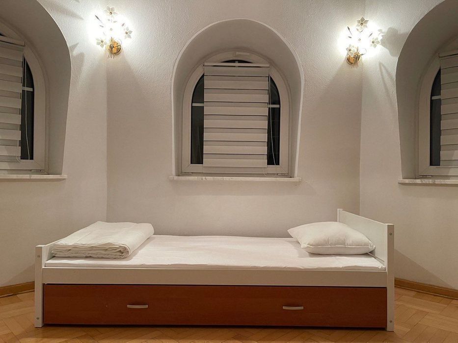 Новый хостел Варшава с Бассейном 250 злотых в неделю UA RU PL Hostel