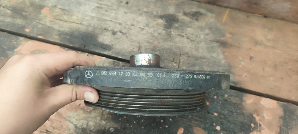 Шків двигуна мерседес спрінтер