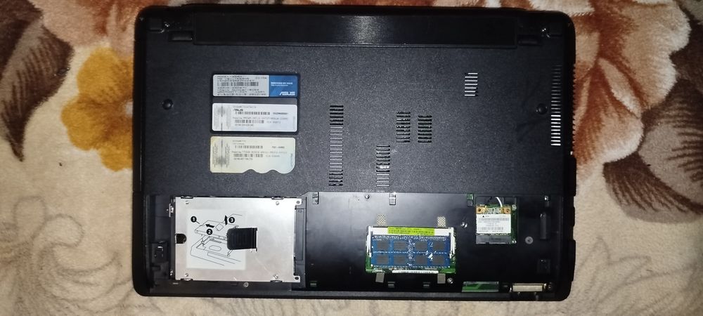 Ноутбук:  ASUS X54H. I3-2310M. DDR3-4Gb. AMD Radeon 7470M-1Gb.